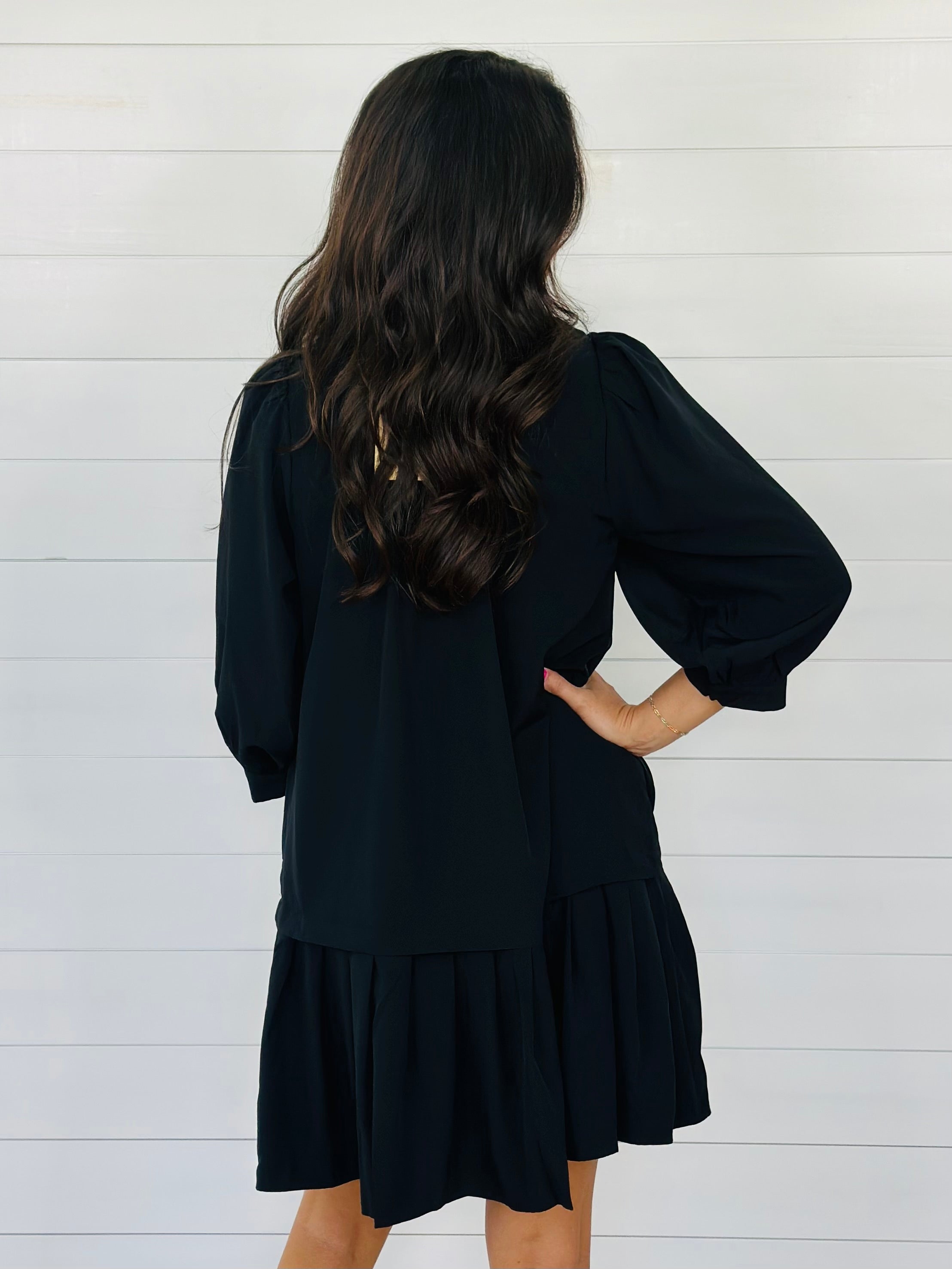 SWEET PLEAT DRESS-BLACK