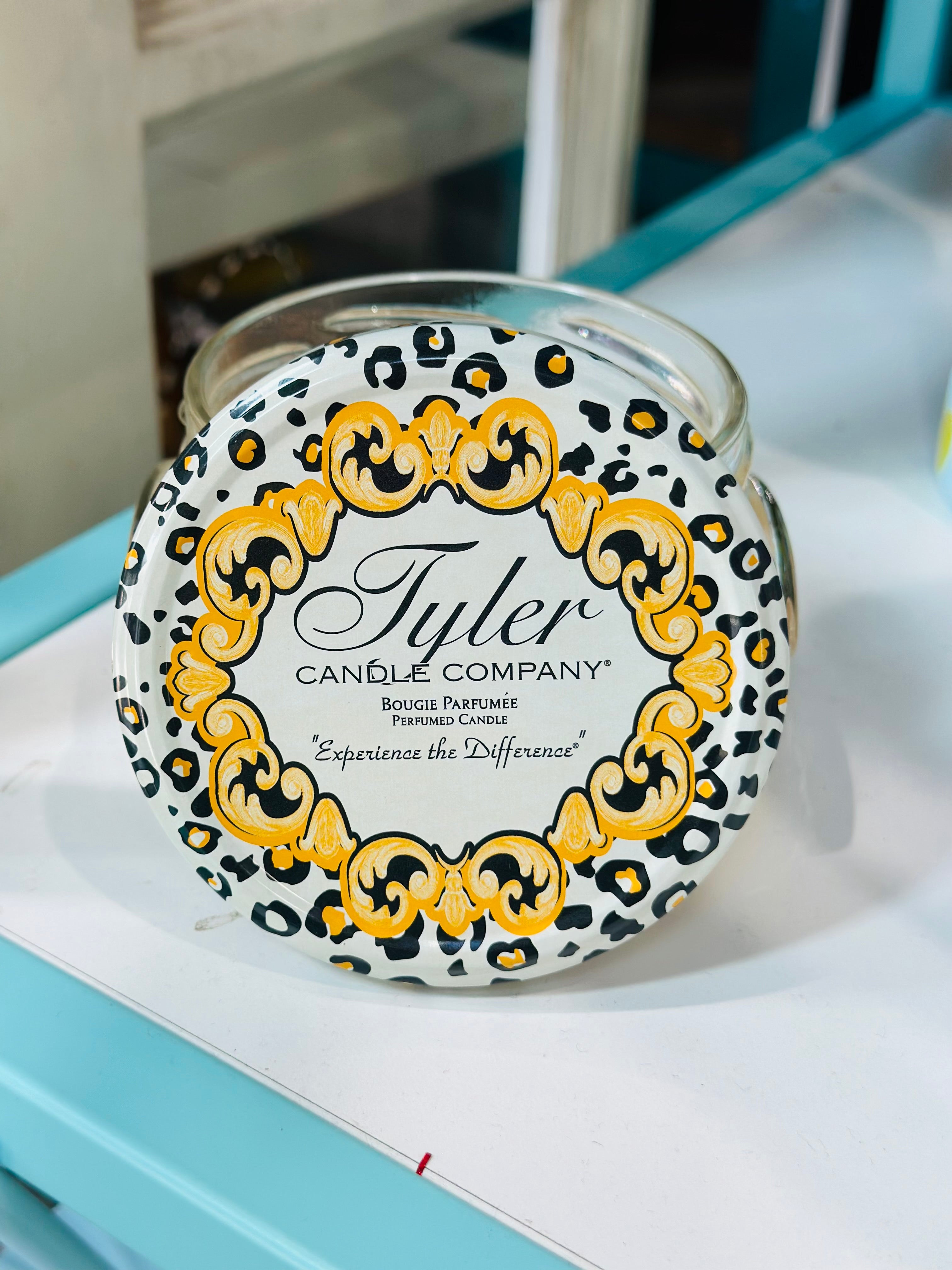 TYLER FAMILY TRADITION 11OZ CANDLE