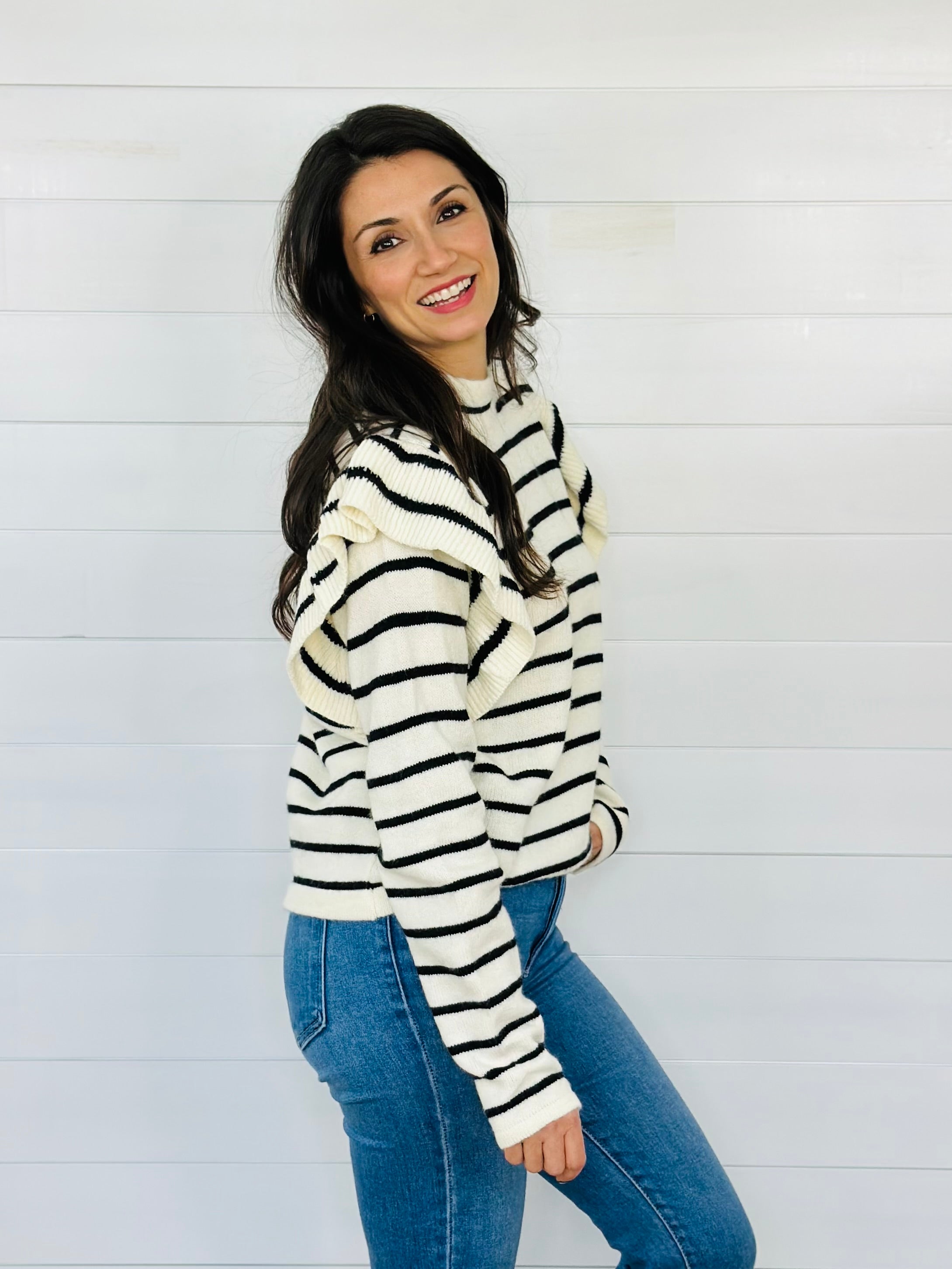 CLASSIC CHIC SWEATER-IVORY