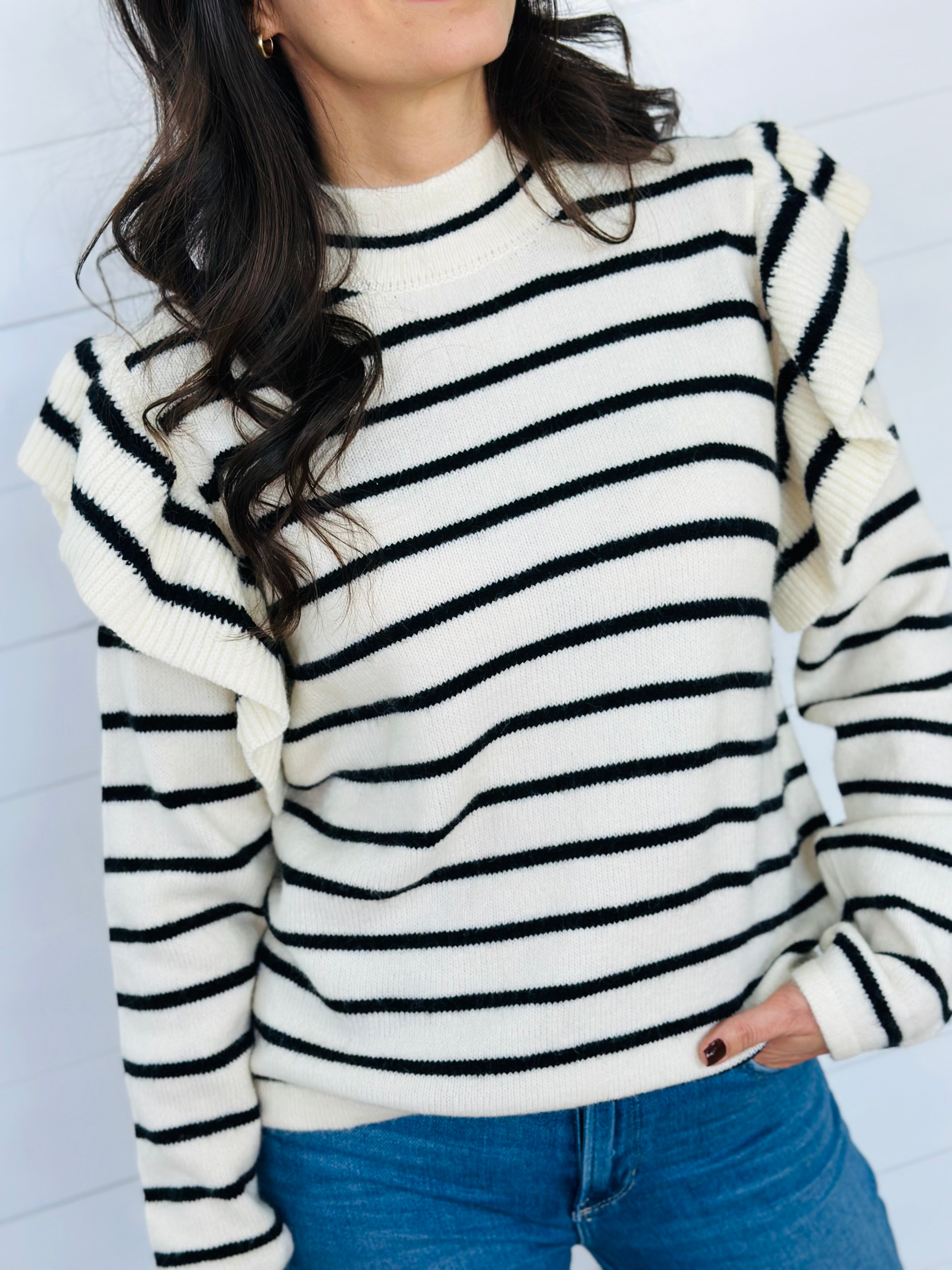 CLASSIC CHIC SWEATER-IVORY