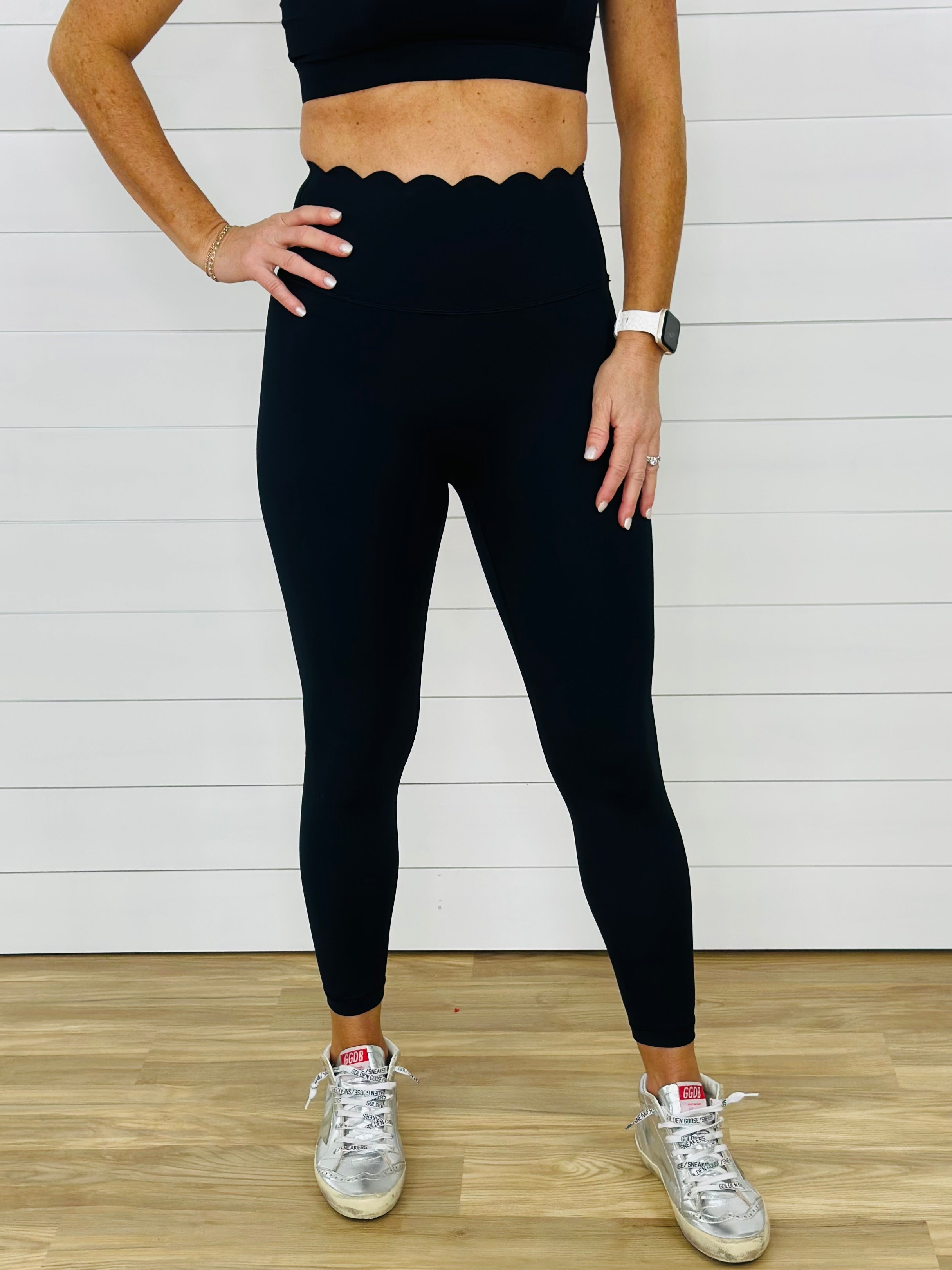 SCALLOP LEGGINGS-BLACK