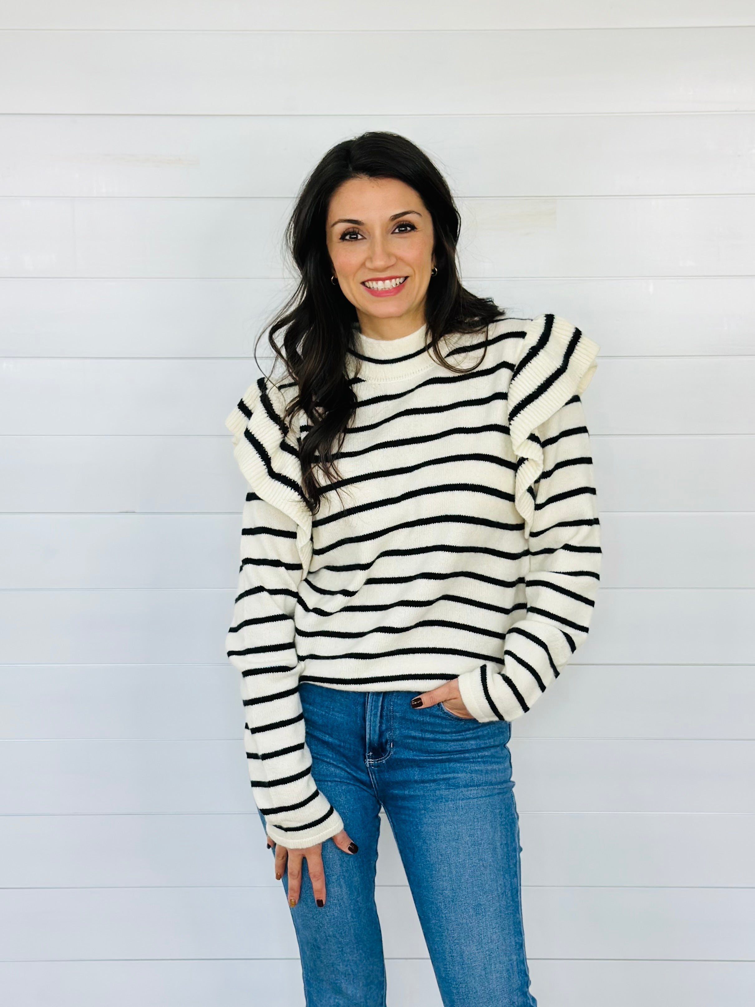 CLASSIC CHIC SWEATER-IVORY