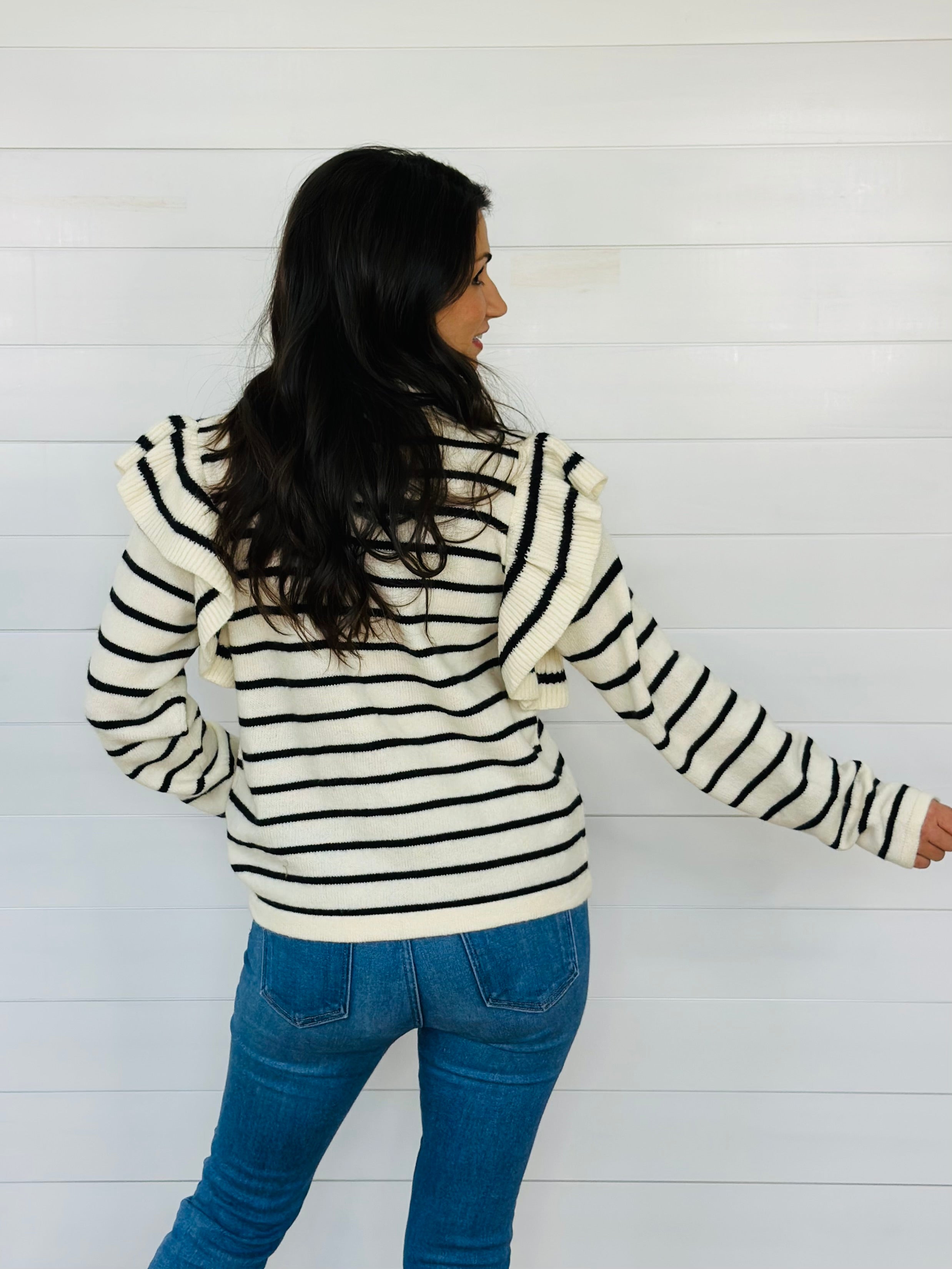 CLASSIC CHIC SWEATER-IVORY