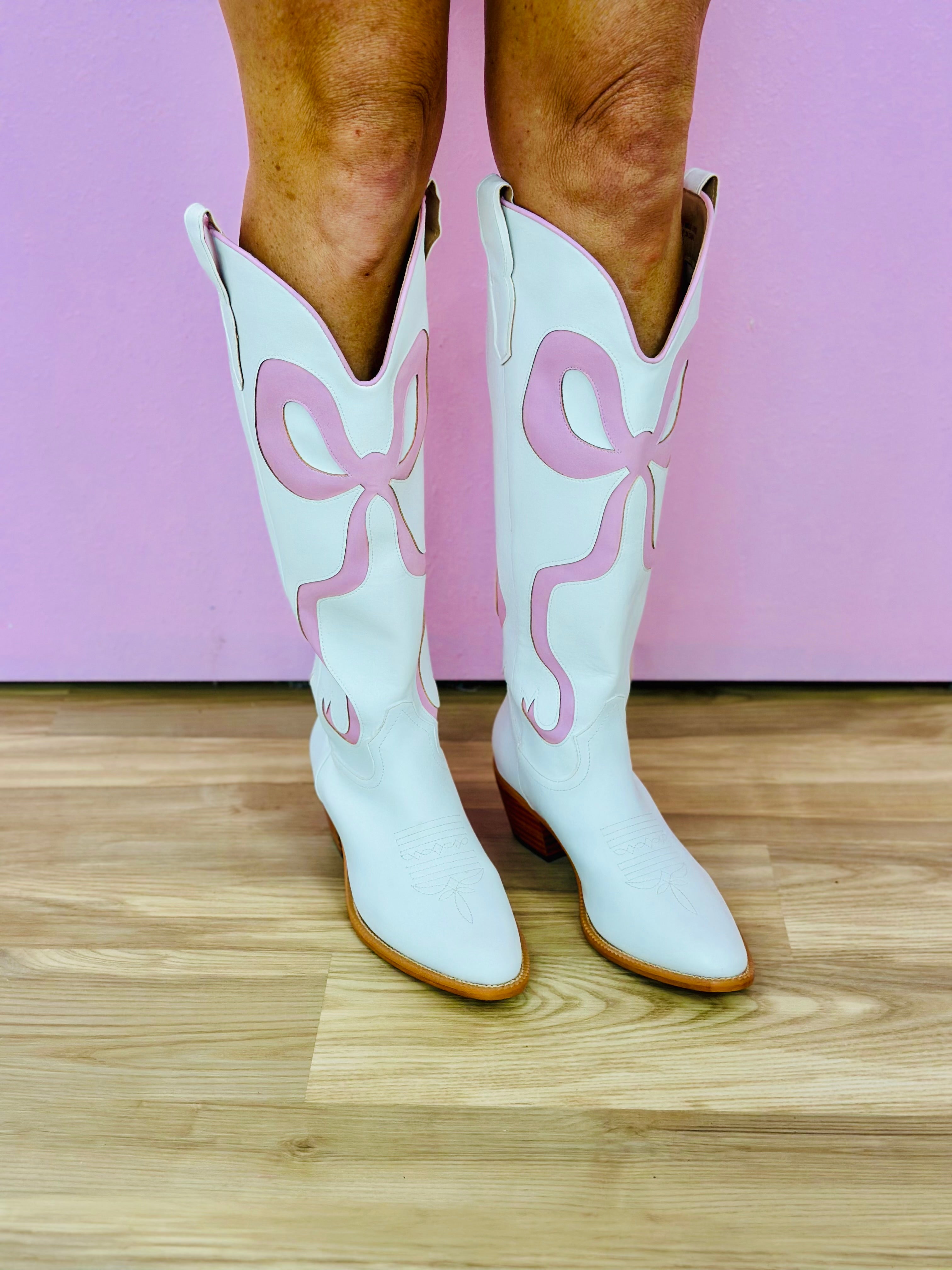 RUBY BOW BOOTS-BABY PINK