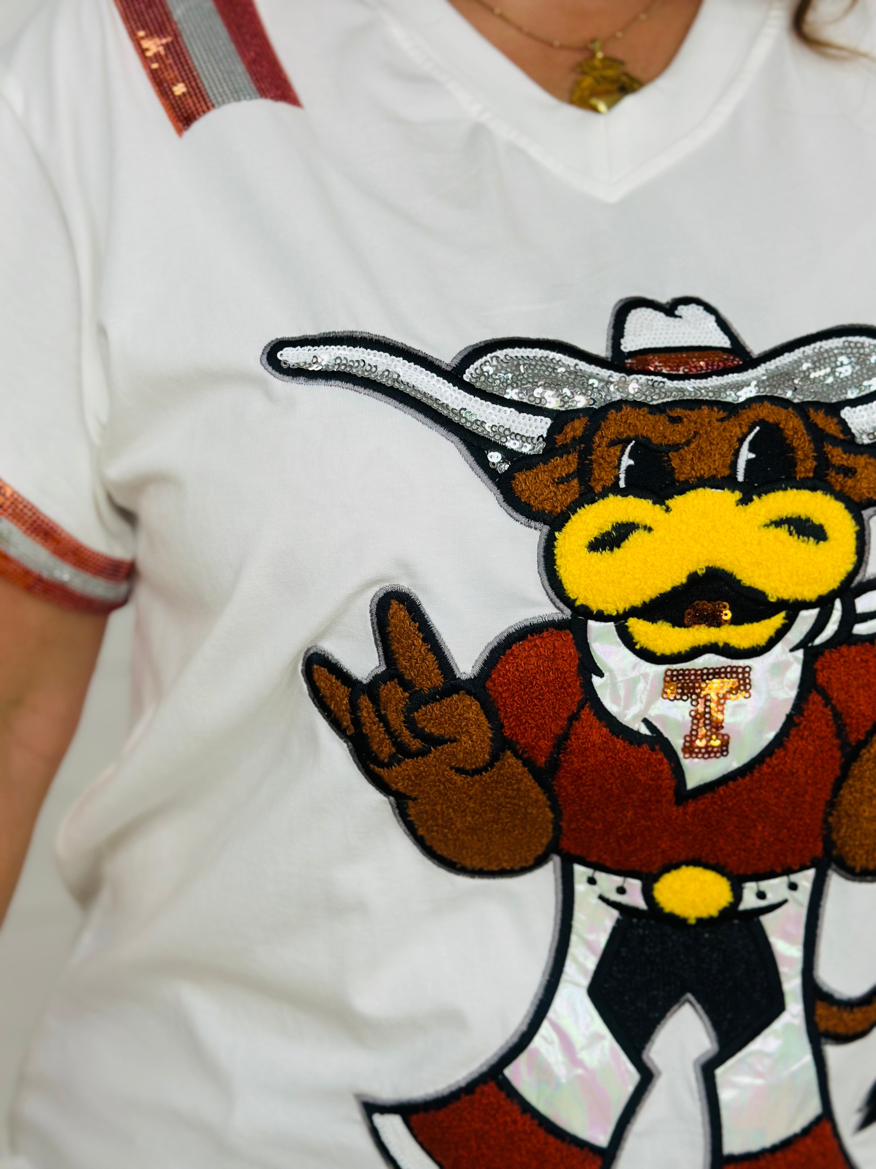 WHITE & BURNT ORANGE LONGHORN TEE