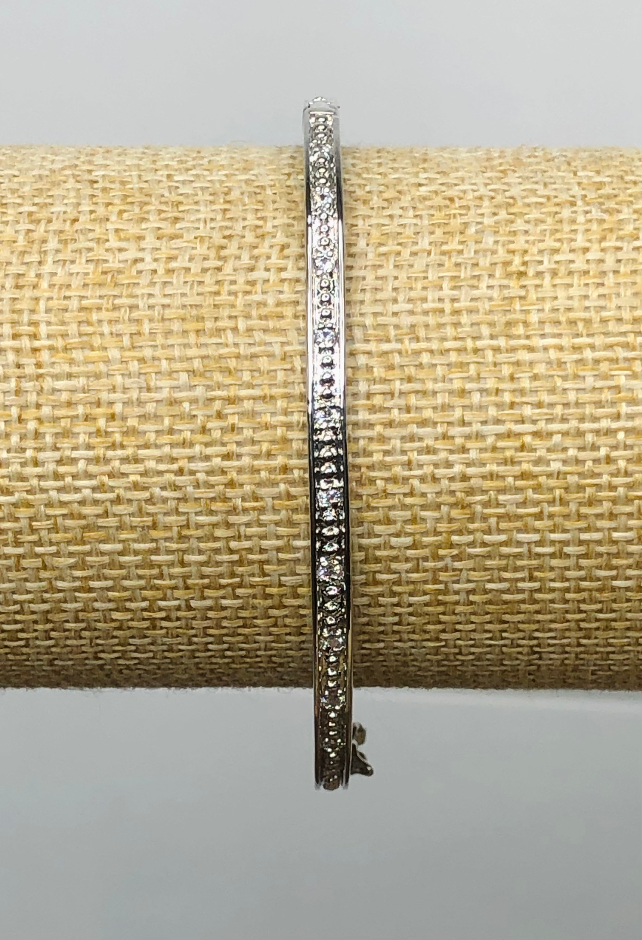 SILVER SPARKLE BANGLE