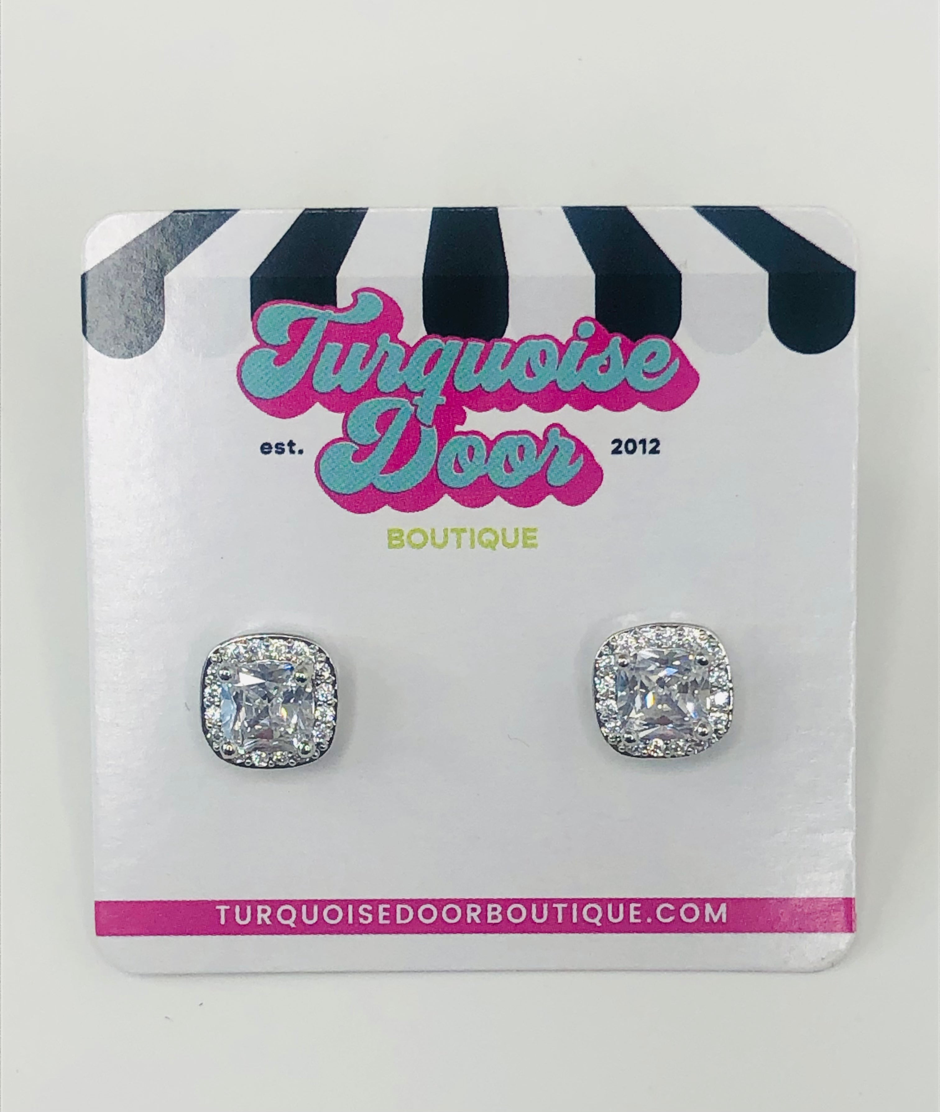 LUXE CZ STUDS-SM